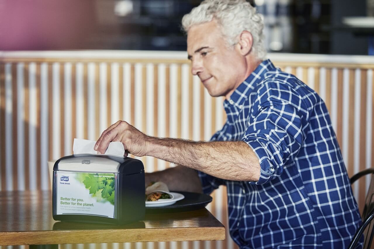 Új Tork Xpressnap® szalvétaadagoló, mellyel költséget csökkenthet
